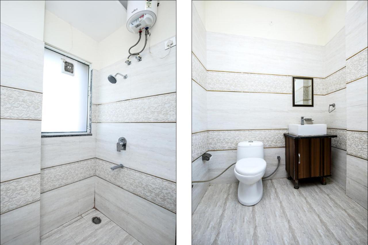 Hotel Jb Residency !! Luxurious & Royal Balcony Rooms !! Large Rooms Zirakpur Exteriör bild